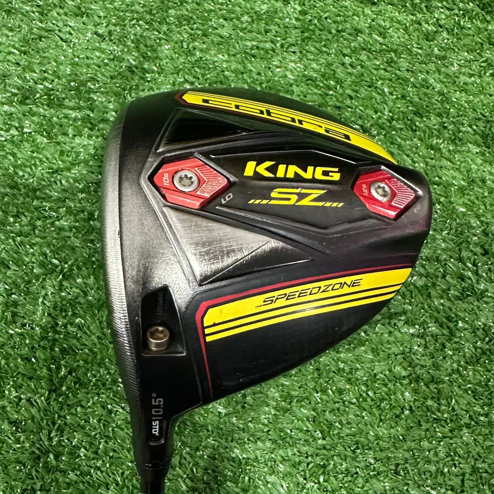 DRIVER COBRA KING SZ 10.5 (LEFTY)