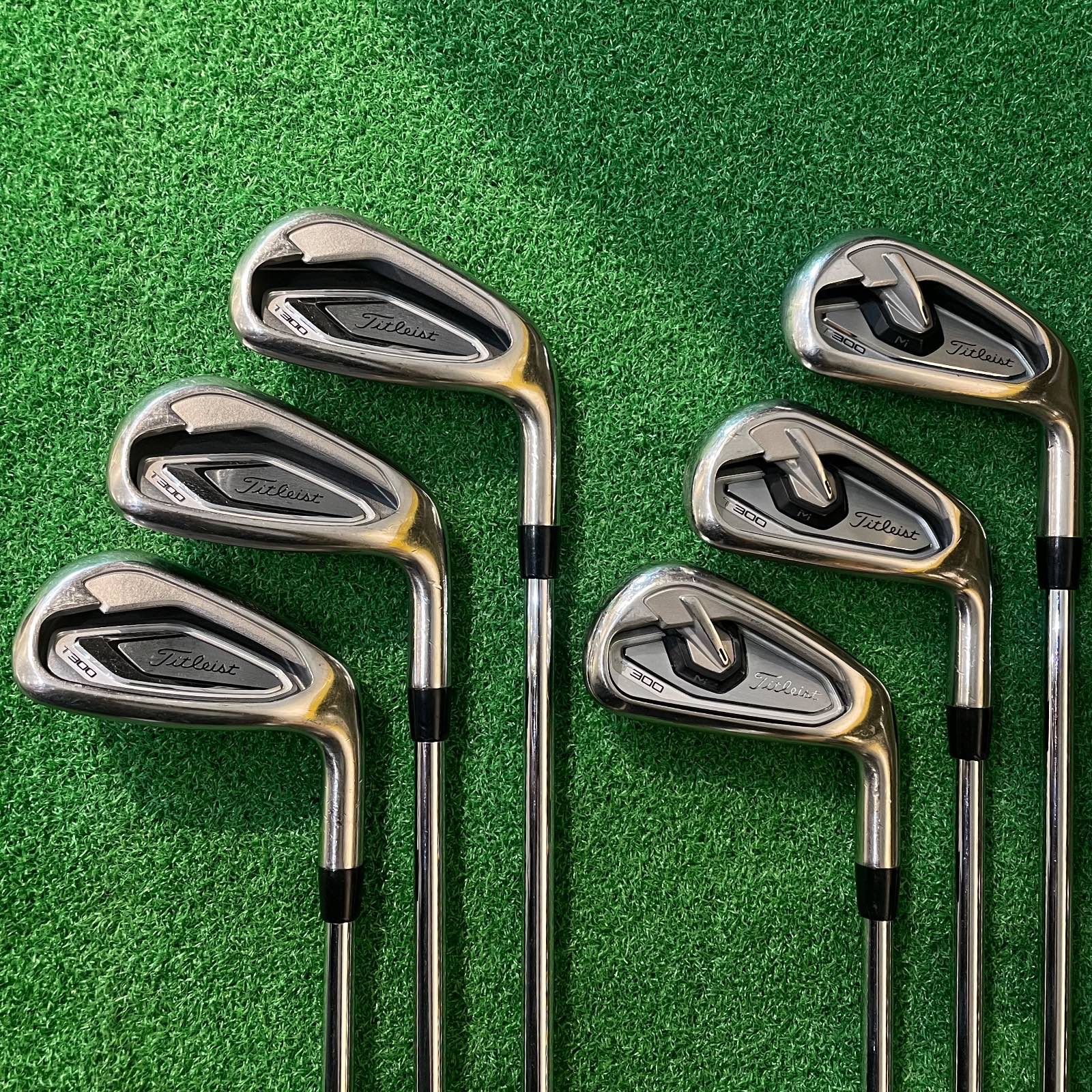 IRON TITLEIST T300 (5-P)