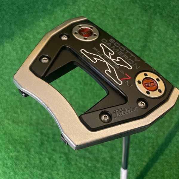 PUTTER SCOTTY CAMERON FUTURA X7M