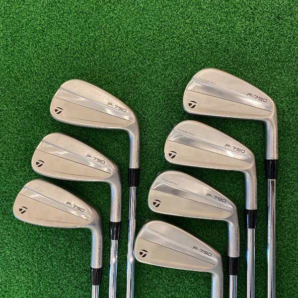 IRON TAYLORMADE P790 2023 (4-P)