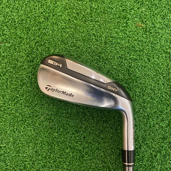 IRON 4 TAYLORMADE SIM DHY