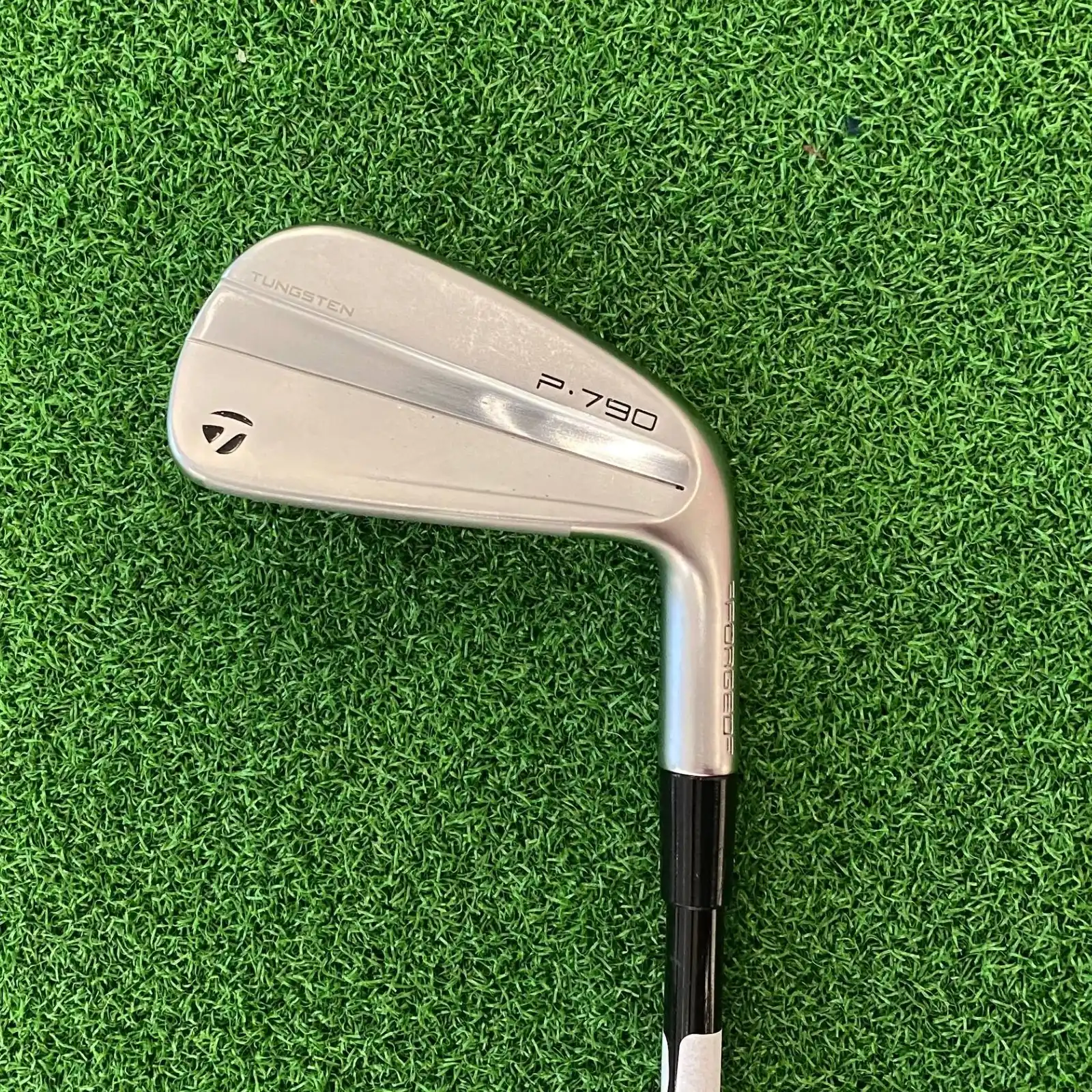 IRON 7 TAYLORMADE P790 2023